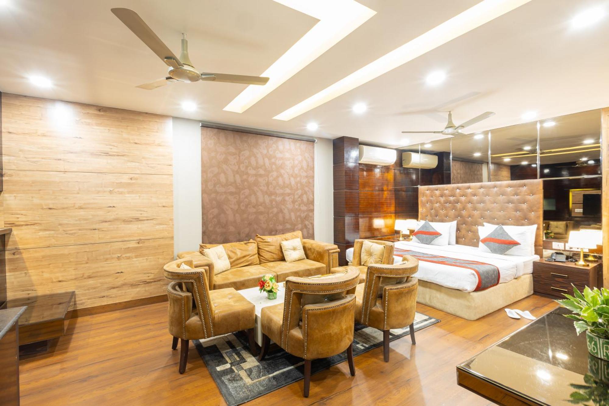 Hotel Gold Souk - Karol Bagh Дели Экстерьер фото