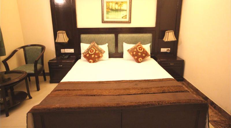 Hotel Gold Souk - Karol Bagh Дели Экстерьер фото