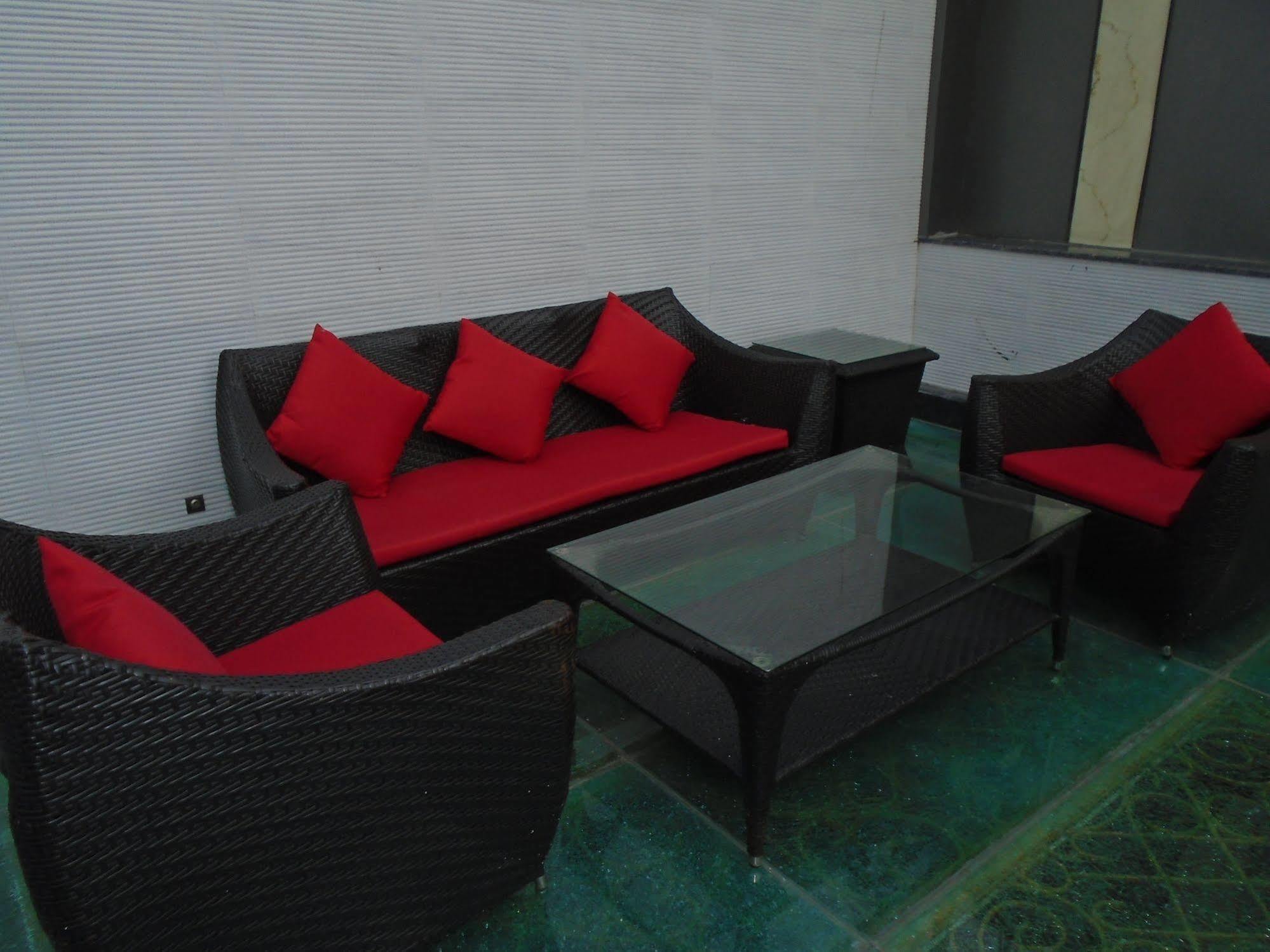 Hotel Gold Souk - Karol Bagh Дели Экстерьер фото